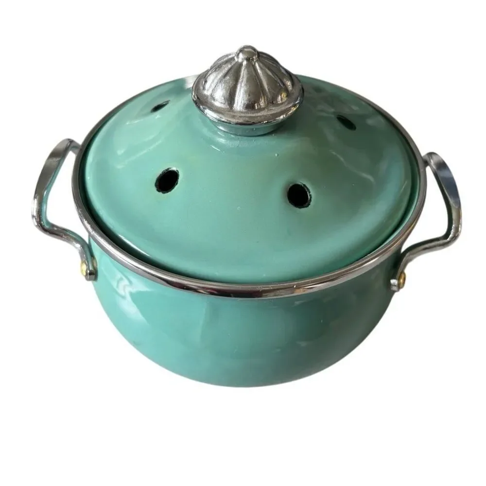 Vintage Lincolnware 5” Pot With Lid